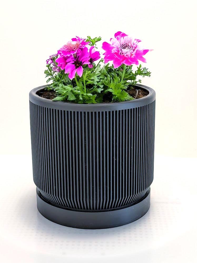 Mid Century Modern Ribbed Planter with Drip Tray - 11cm Diameter